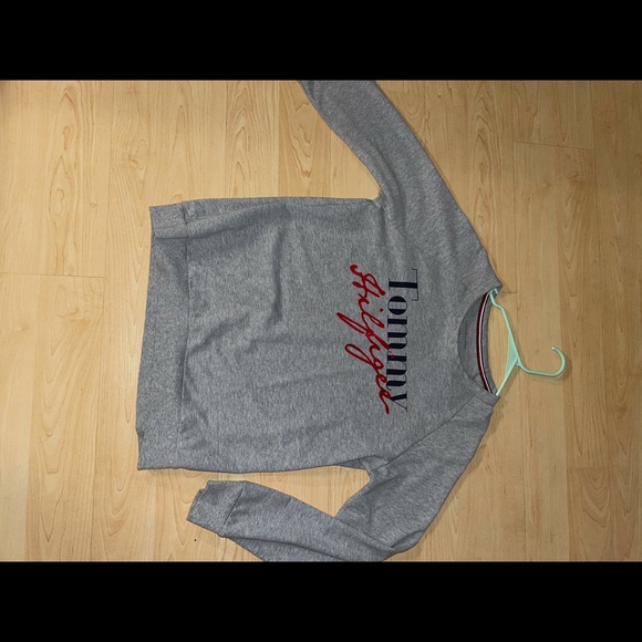 A7 - 357 Tommy Hilfiger sweatshirt - Picture 3 of 5